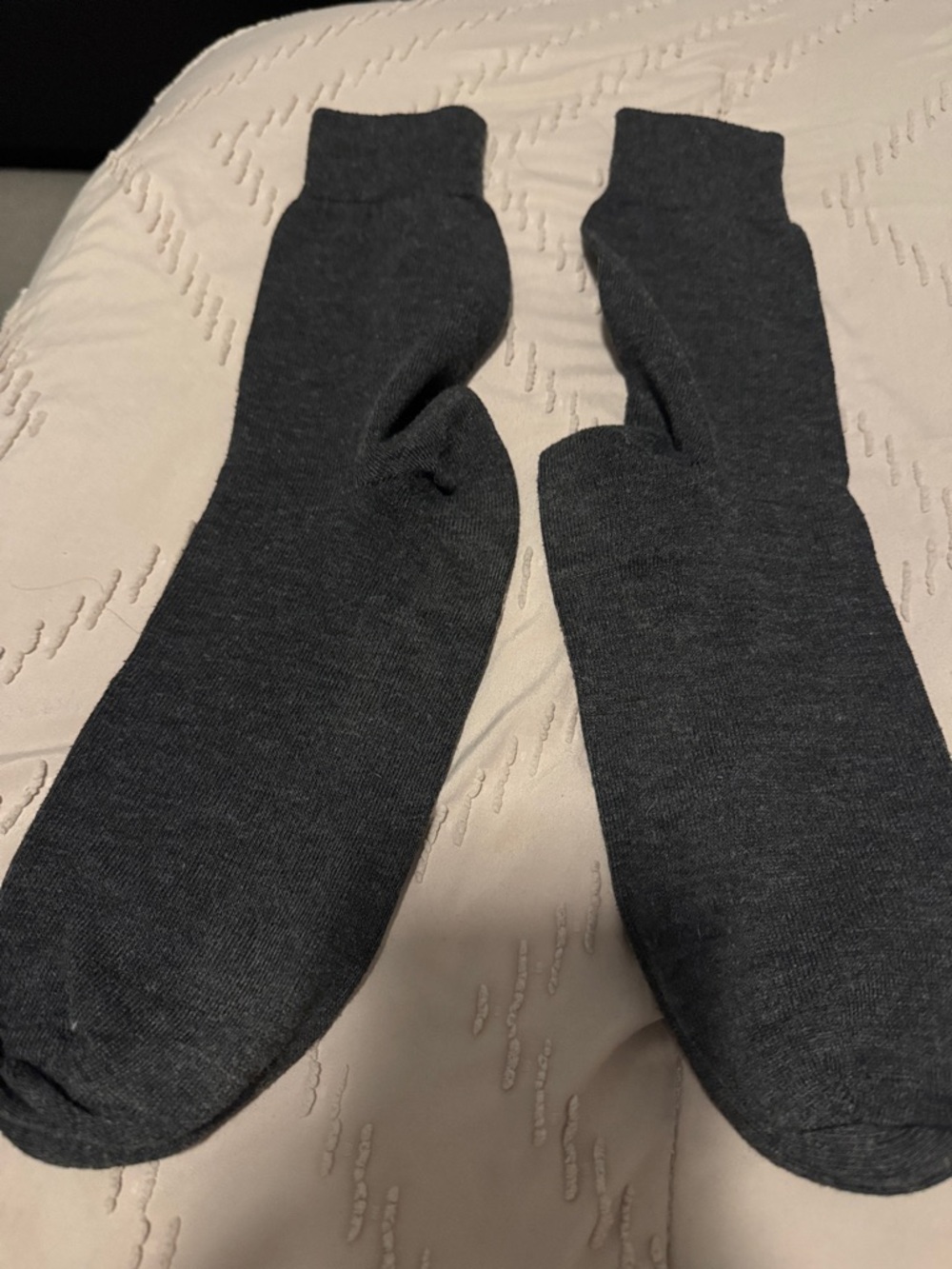 Men's Dark Gray Crew Socks - Comfortable Everyday Pair